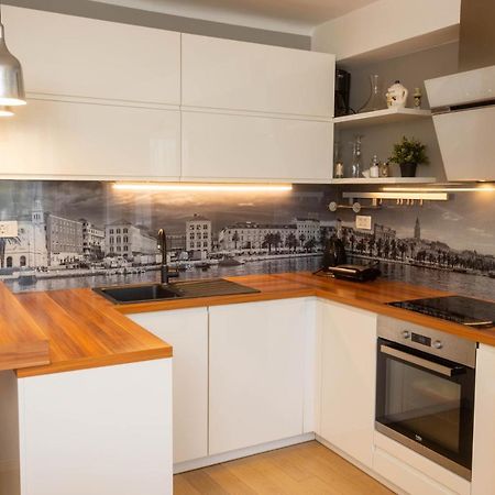 Apartment Aviani Split Exteriör bild