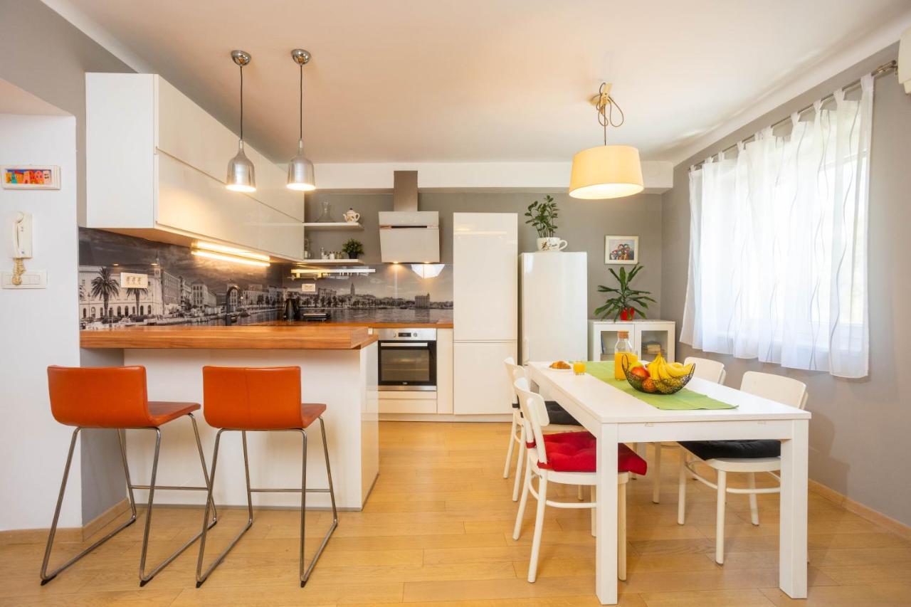 Apartment Aviani Split Exteriör bild